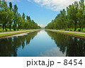 素材ナンバー 8454 : 「誰もいない公園」