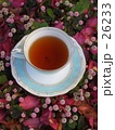 花とカップ　8
