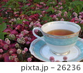 花とカップ　11