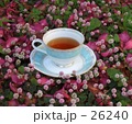 花とカップ　15