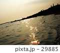 夕日の足跡