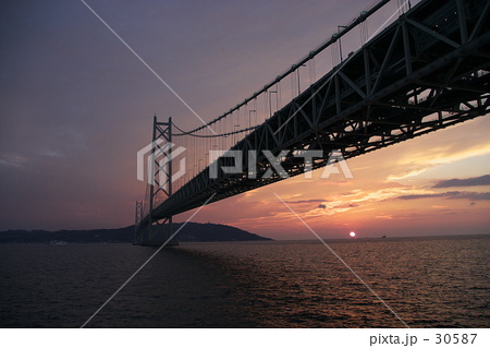 明石海峡大橋と夕日 明石海峡大橋と夕日