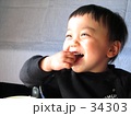 食べる子供６