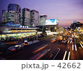 品川駅前の夕暮れ