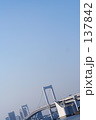 空とレインボーブリッジ