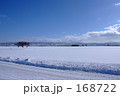 青空と雪景色