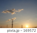 街の夜明け
