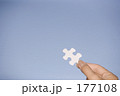 177108