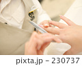 ネイルケア　施術シーン