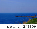 青い海
