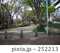 252213