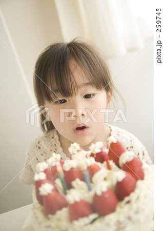 親子 女性 人物