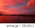 夕日と湖