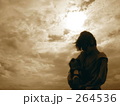 母に抱かれて