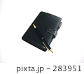 システム手帳とペン