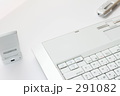 ノートＰＣとビジネス小物　ボイスレコーダー