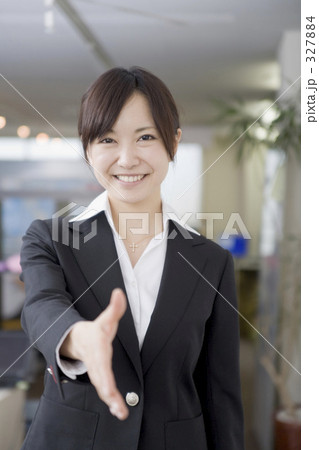 契約成立 あいさつ 新入社員