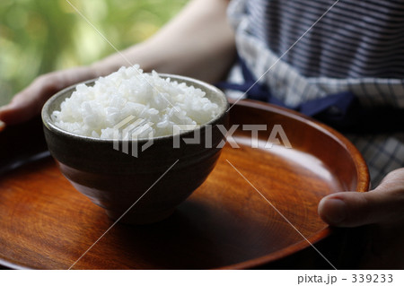 ご飯ですよ! ご飯ですよ!
