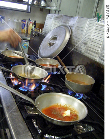イタリアンの厨房1 イタリアンの厨房1