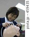 歯科衛生士　女性　学生　実習風景