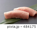 トロのニギリ