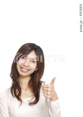 「OKを出す女性」の写真素材 「OKを出す女性」の写真素材