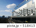 京都駅に映る空