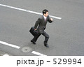 走るサラリーマン01