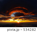 534282