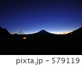 夜明けを待つ
