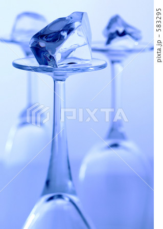 グラス 氷 ワイングラス