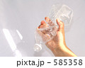 ペットボトルと影