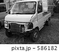 586182