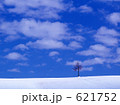 621752