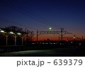 黄昏の無人駅