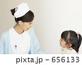 看護師と子供 看護師と子供