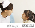 看護師と子供 看護師と子供
