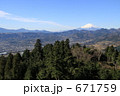 671759