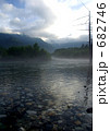 682746