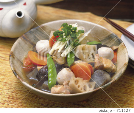 「鶏肉と野菜の煮物」の写真素材 「鶏肉と野菜の煮物」の写真素材