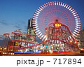 717894