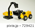 729421