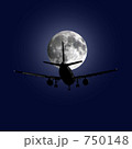 月と飛行機