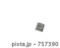 757390