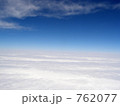 762077