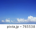モルディブの空、海、雲、青。
