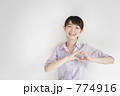 774916