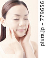 779656