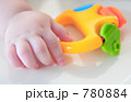 780884