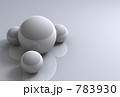 783930